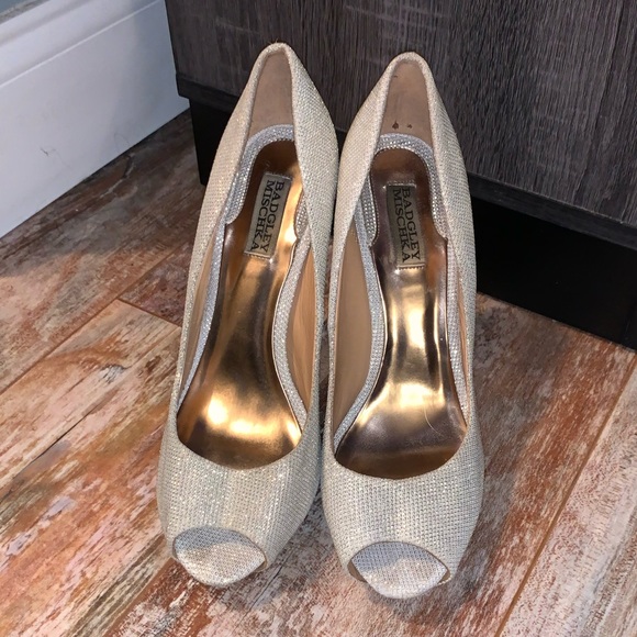 Badgley Mischka Gold / Silver Peep Toe Pumps 10 - Picture 3 of 6